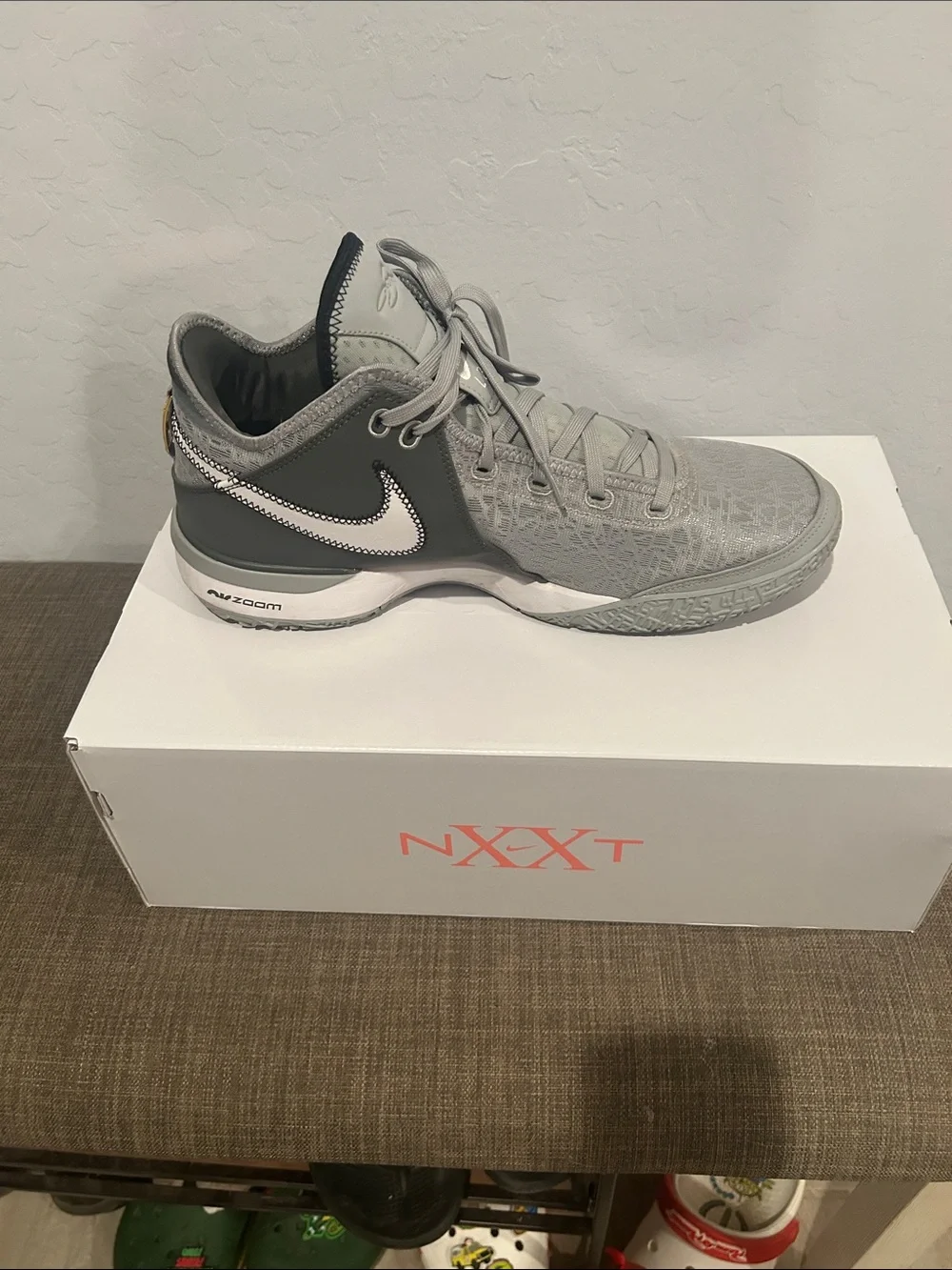 Nike Men’s Zoom Lenron NXXT GEN Dark Gray Low-Top Sneakers Size 13